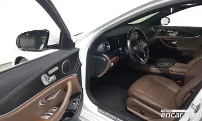 Mercedes-Benz E-Class 2022 2.0 гидро, миниатюра 11
