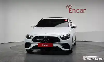 Mercedes-Benz E-Class 2022 2.0 гидро, миниатюра 3