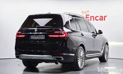 BMW X7 2023 3.0 гидро в Москве № 191372, миниатюра 2