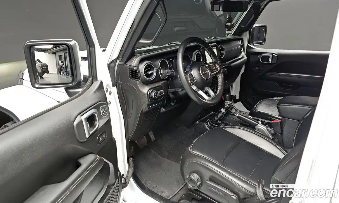 Jeep Wrangler 2022 2.0 гидро в Москве № 199507, фото 12