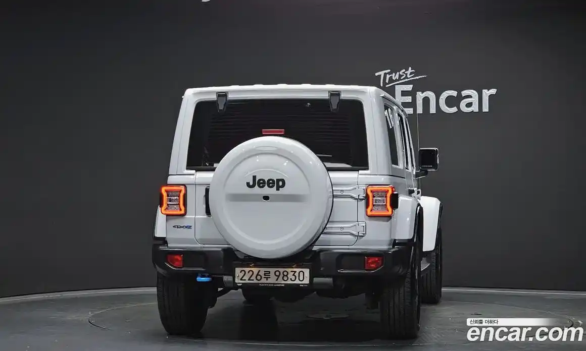Jeep Wrangler 2022 2.0 гидро в Москве № 199507, фото 4