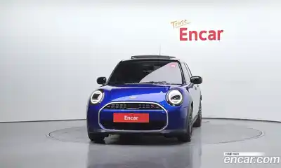 Mini Cooper 2025 2.0 гидро в Москве № 213991, миниатюра 3