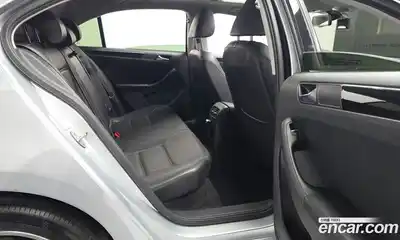 Volkswagen Jetta 2015 2.0 гидро в Москве № 232148, миниатюра 12