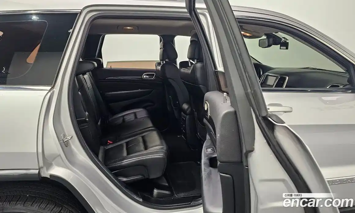 Jeep Cherokee 2011 3.6 гидро в Москве № 232282, фото 17