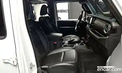 Jeep Wrangler 2021 2.0 гидро в Москве № 232425, миниатюра 10