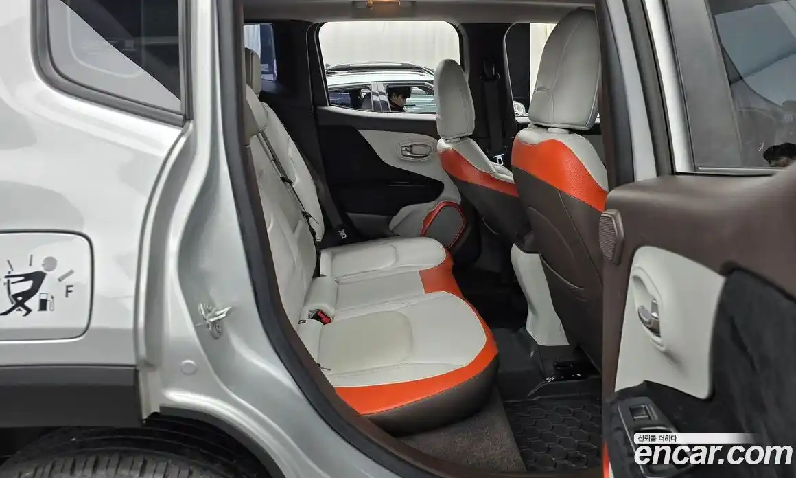 Jeep Renegade 2016 2.0 гидро в Москве № 232672, фото 12