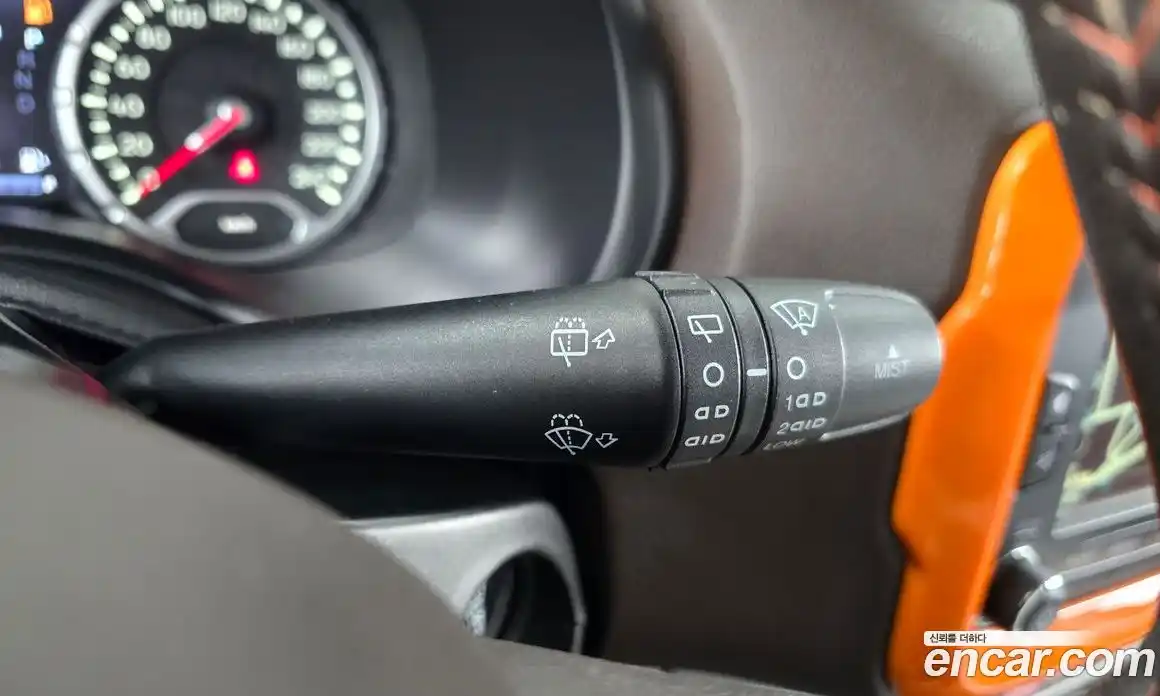 Jeep Renegade 2016 2.0 гидро в Москве № 232672, фото 19