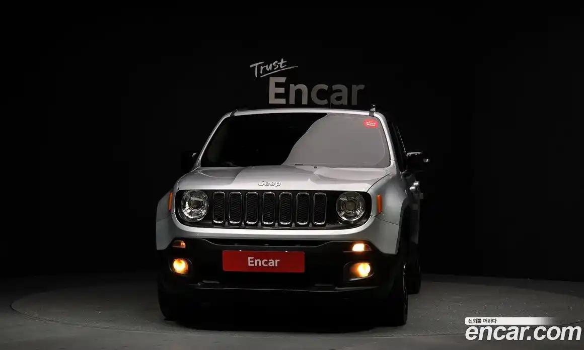 Jeep Renegade 2016 2.0 гидро в Москве № 232672, фото 3