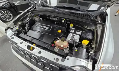 Jeep Renegade 2016 2.0 гидро в Москве № 232672, миниатюра 6