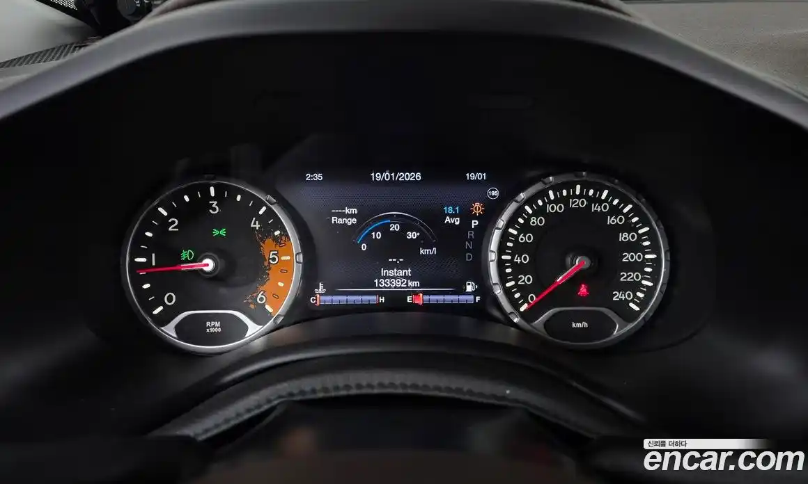 Jeep Renegade 2016 2.0 гидро в Москве № 232672, фото 8