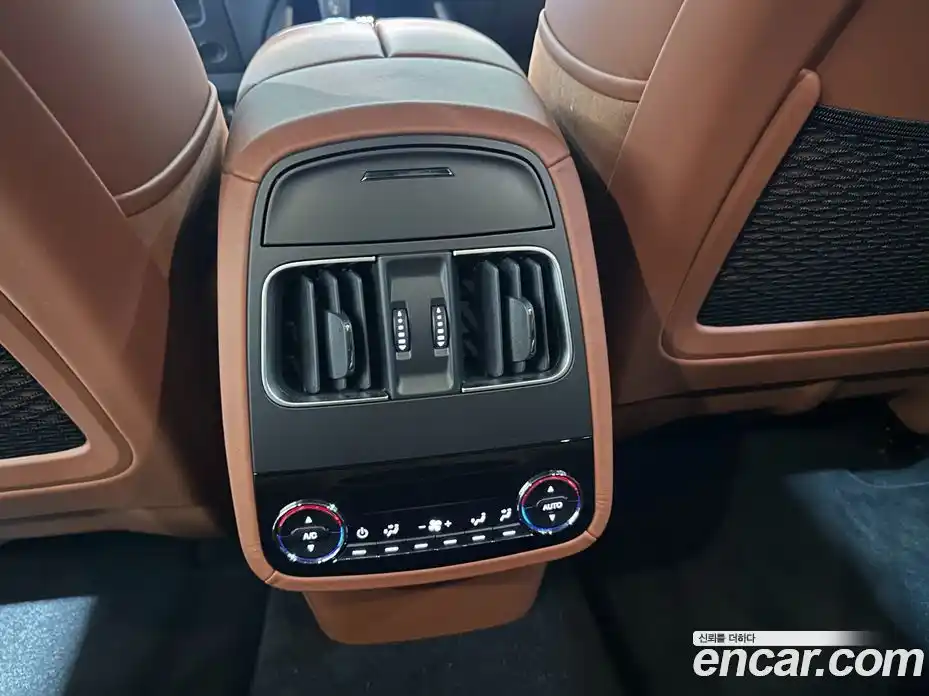 Maserati Levante 2023 3.0 гидро в Москве № 255961, фото 14