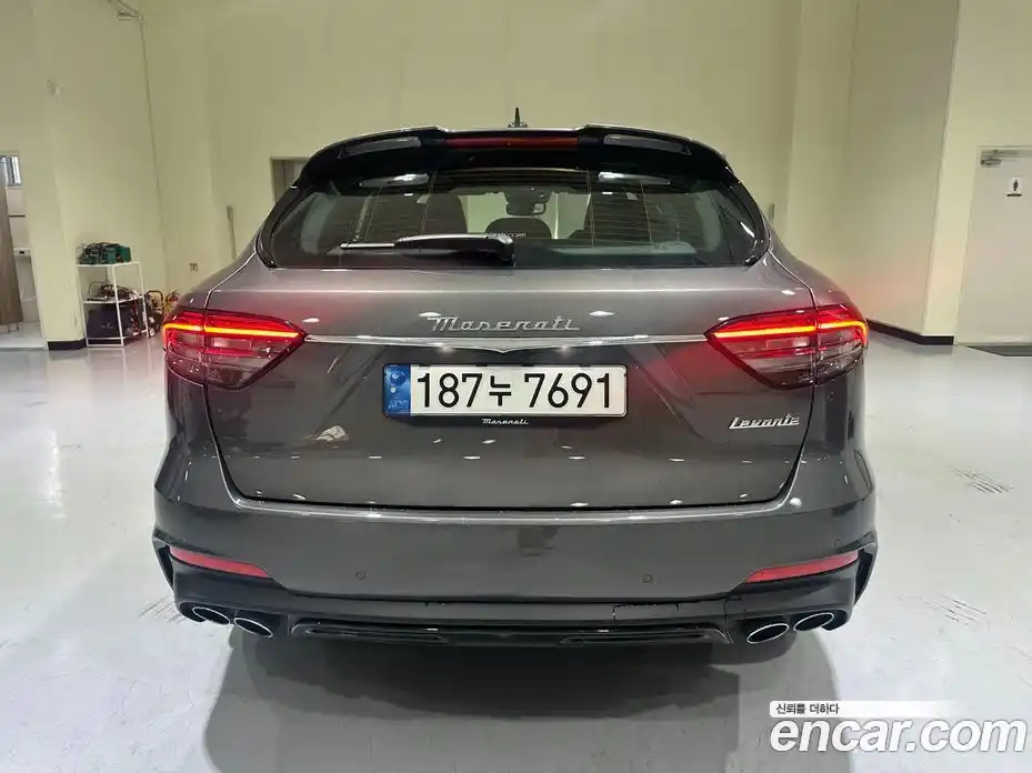 Maserati Levante 2023 3.0 гидро в Москве № 255961, фото 4
