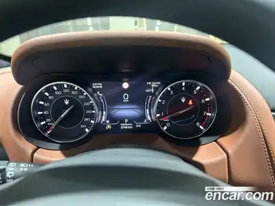 Maserati Levante 2023 3.0 гидро в Москве № 255961, миниатюра 8