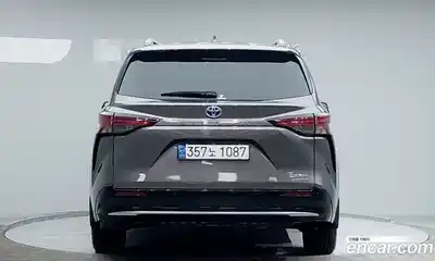 Toyota Sienna 2022 2.5 гидро в Москве № 279743, миниатюра 4