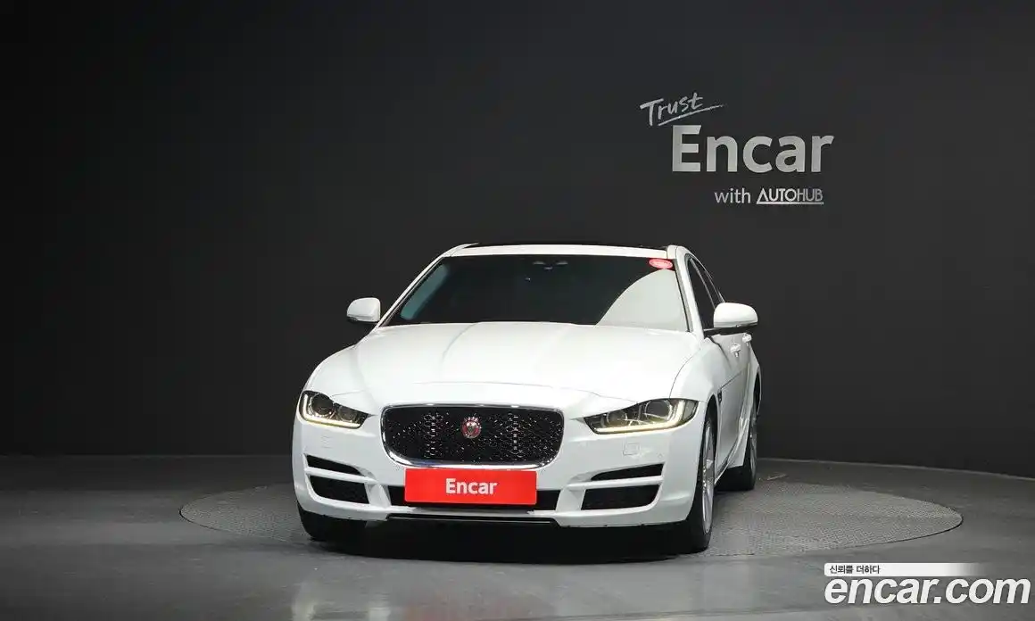 Jaguar XE 2016 2.0 гидро в Москве № 283840, фото 3