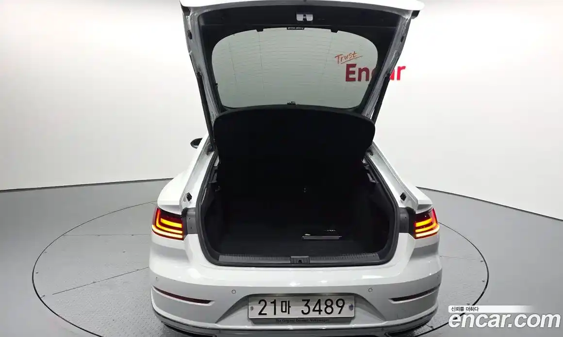 Volkswagen Arteon 2019 2.0 гидро в Москве № 301284, фото 20