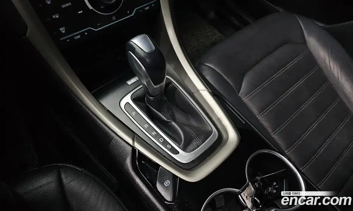 Ford Fusion 2015 2.0 гидро в Москве № 304317, фото 9