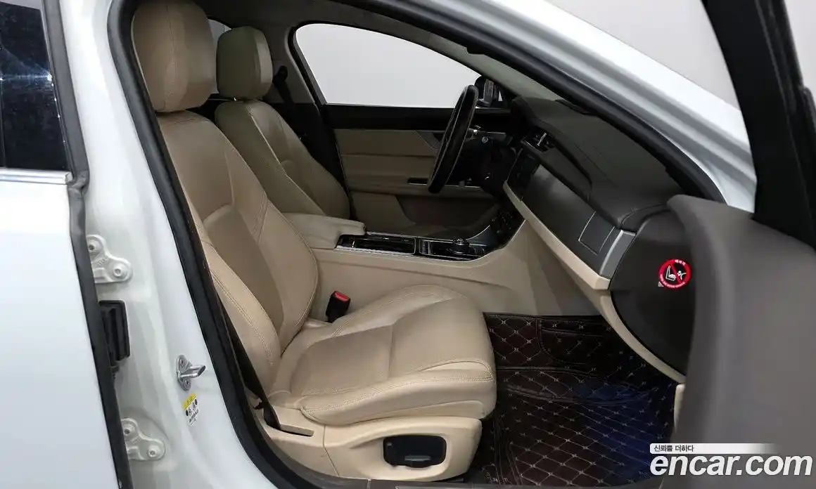 Jaguar XF 2018 2.0 гидро в Москве № 305057, фото 11
