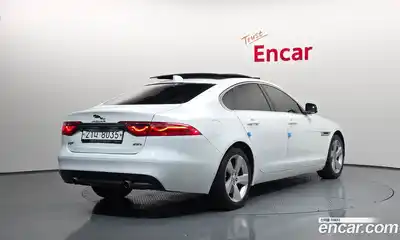Jaguar XF 2018 2.0 гидро в Москве № 305057, миниатюра 2