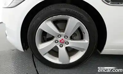 Jaguar XF 2018 2.0 гидро в Москве № 305057, миниатюра 5