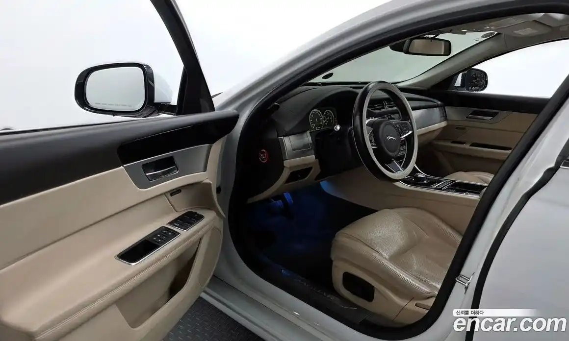 Jaguar XF 2018 2.0 гидро в Москве № 305057, фото 10