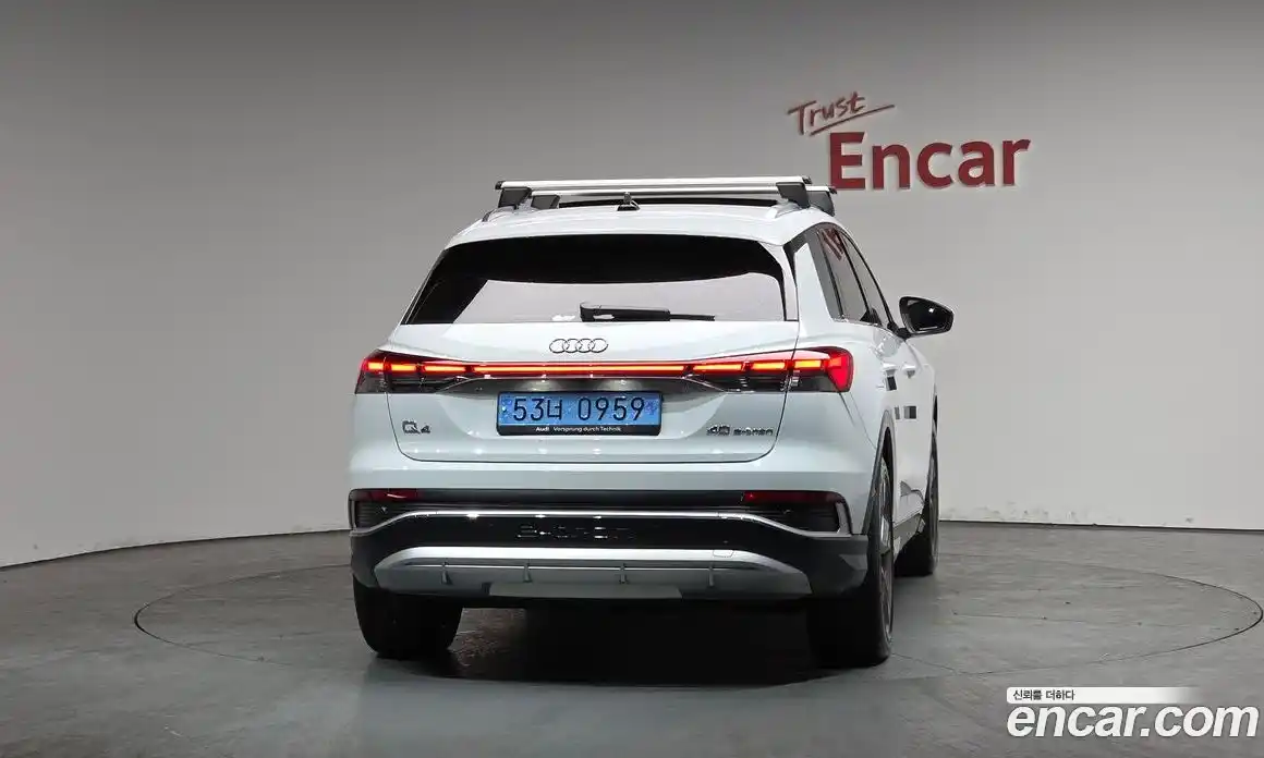 Audi Q4 e-tron 2023 0.2 гидро в Москве № 311712, фото 3