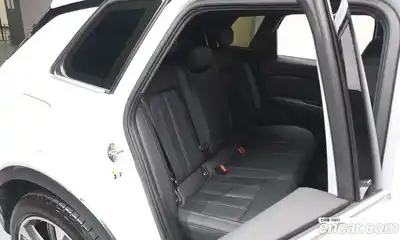 Audi Q4 e-tron 2023 0.2 гидро в Москве № 311712, миниатюра 10
