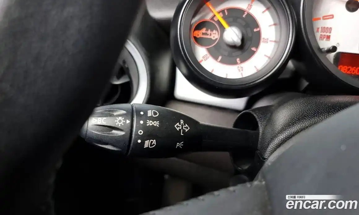 Mini Cooper Convertible 2014 1.6 гидро в Москве № 317233, фото 19
