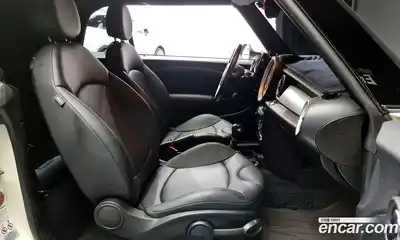 Mini Cooper Convertible 2014 1.6 гидро в Москве № 317233, миниатюра 10