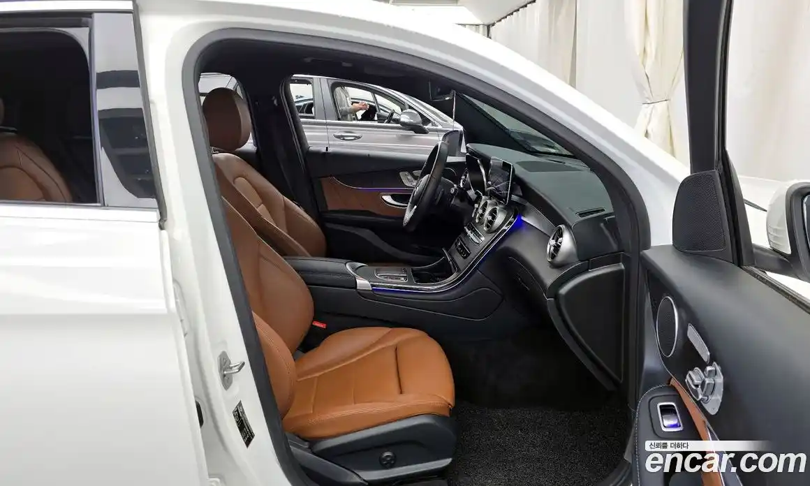 Mercedes-Benz GLC-Class 2021 2.0 гидро в Москве № 323762, фото 11