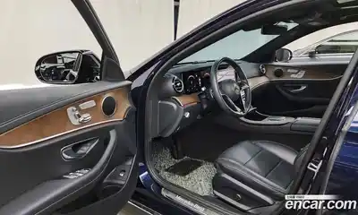 Mercedes-Benz E-Class 2021 1.9 гидро, миниатюра 11