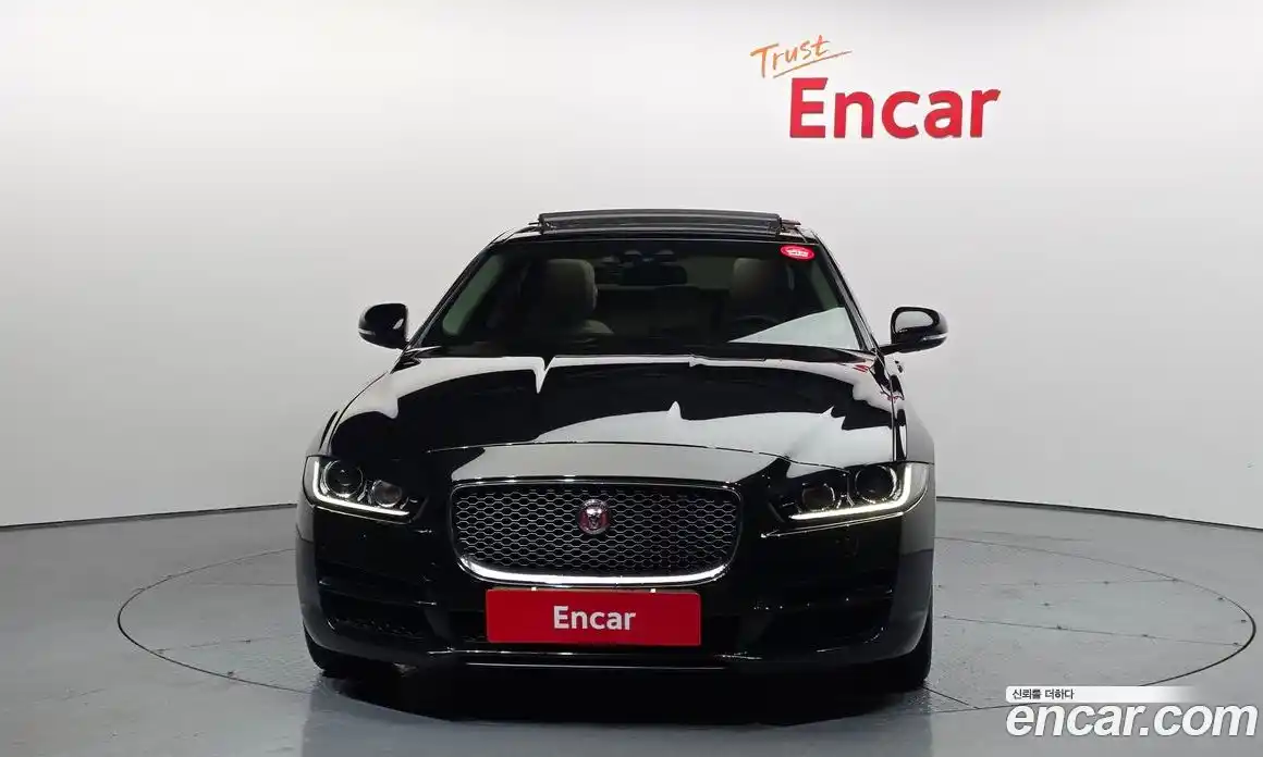 Jaguar XE 2016 2.0 гидро в Москве № 385984, фото 3