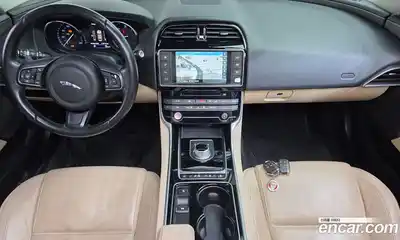 Jaguar XE 2016 2.0 гидро в Москве № 385984, миниатюра 7