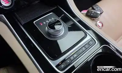 Jaguar XE 2016 2.0 гидро в Москве № 385984, миниатюра 9