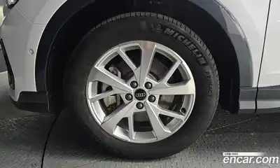 Audi Q3 2024 2.0 гидро в Москве № 468373, миниатюра 5