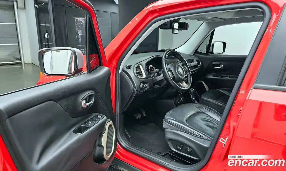 Jeep Renegade 2015 2.0 гидро в Москве № 725323, фото 11