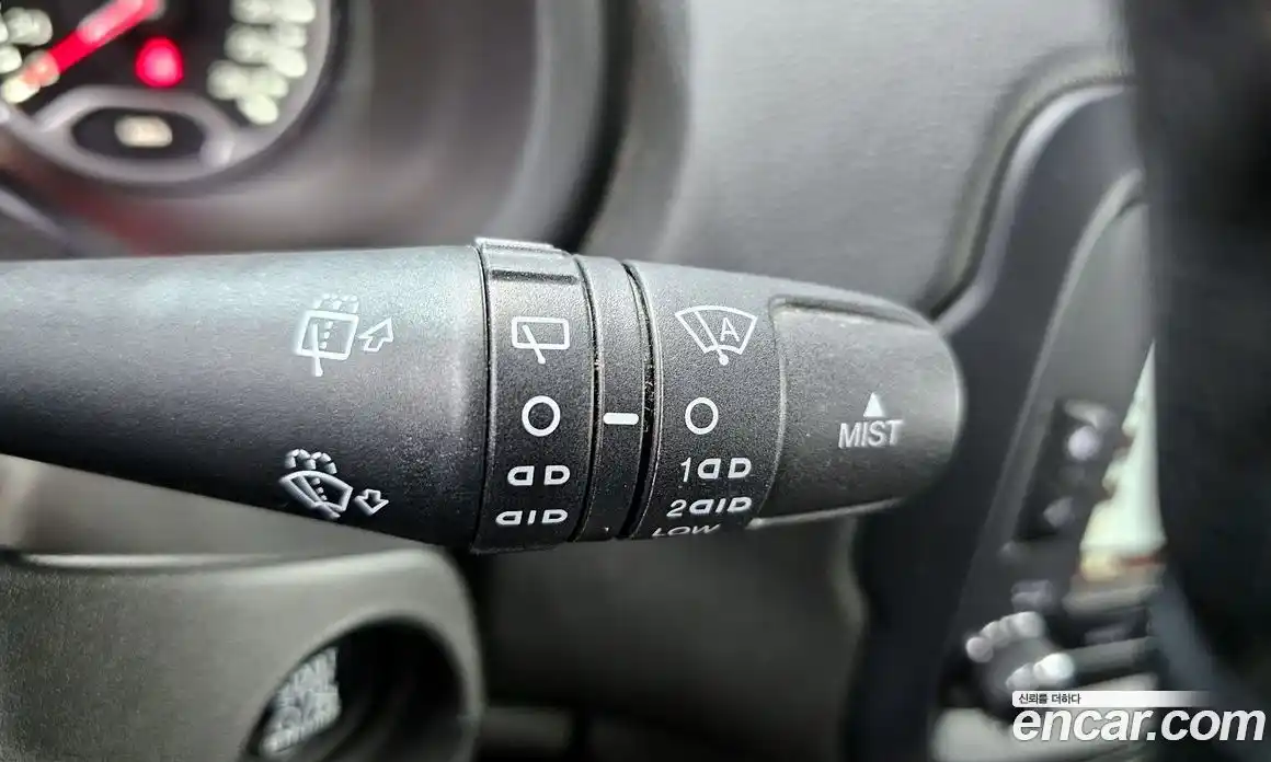 Jeep Renegade 2015 2.0 гидро в Москве № 725323, фото 18