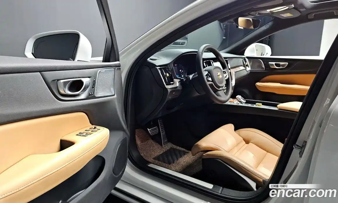 Volvo S60 2024 2.0 гидро в Москве № 823832, фото 12