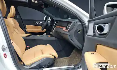 Volvo S60 2024 2.0 гидро в Москве № 823832, миниатюра 10