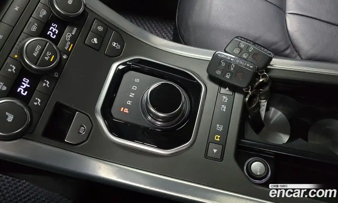 Land Rover Range-Rover Evoque 2018 2.0 гидро в Москве № 894636, фото 9