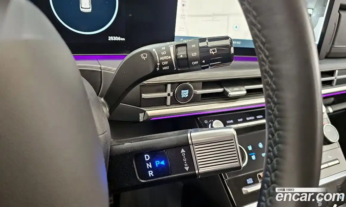 Hyundai Santa Fe 2024 2.5 гидро, фото 9