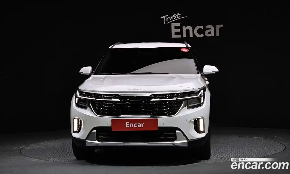 Kia Seltos 2024 1.6 Автомат в Москве № 928596, фото 3