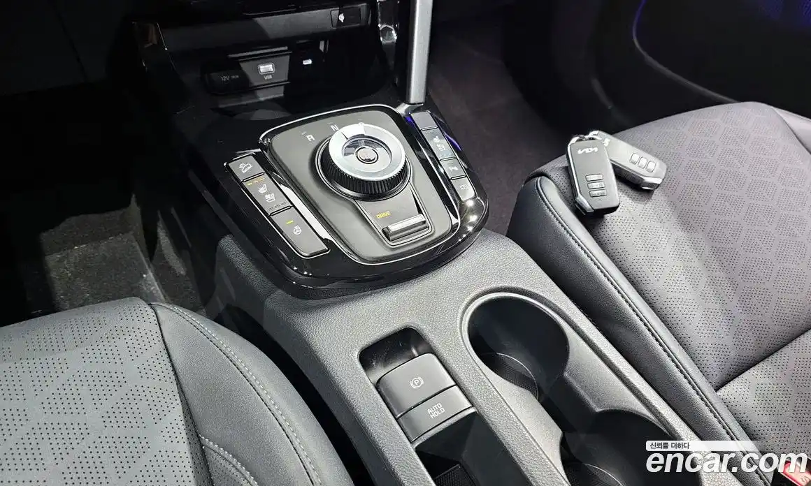 Kia Seltos 2024 1.6 Автомат в Москве № 928596, фото 9