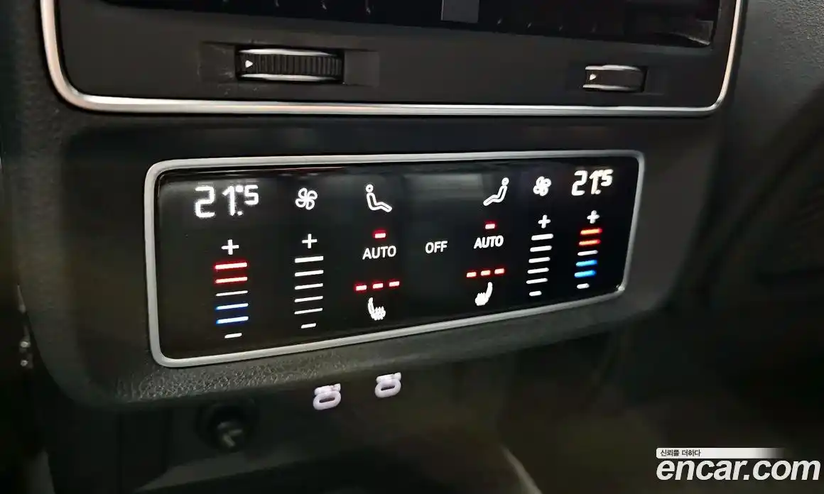 Audi Q8 2021 3.0 Автомат в Москве № 1001971, фото 17