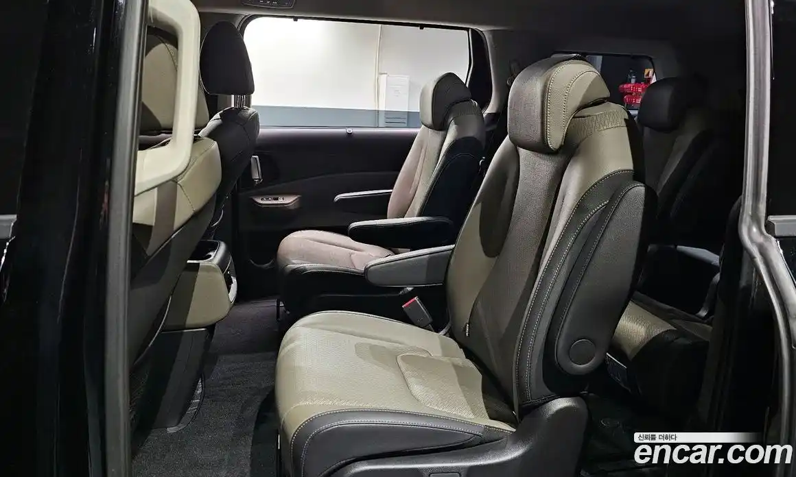 Kia Canival 2024 1.6 Автомат в Москве № 1002836, фото 12