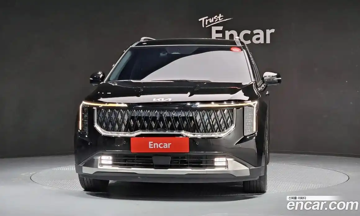 Kia Canival 2024 1.6 Автомат в Москве № 1002836, фото 3