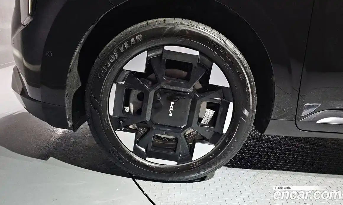 Kia Canival 2024 1.6 Автомат в Москве № 1002836, фото 5