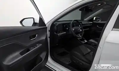 Hyundai Kona 2023 0.2 Автомат в Москве № 1005405, миниатюра 11