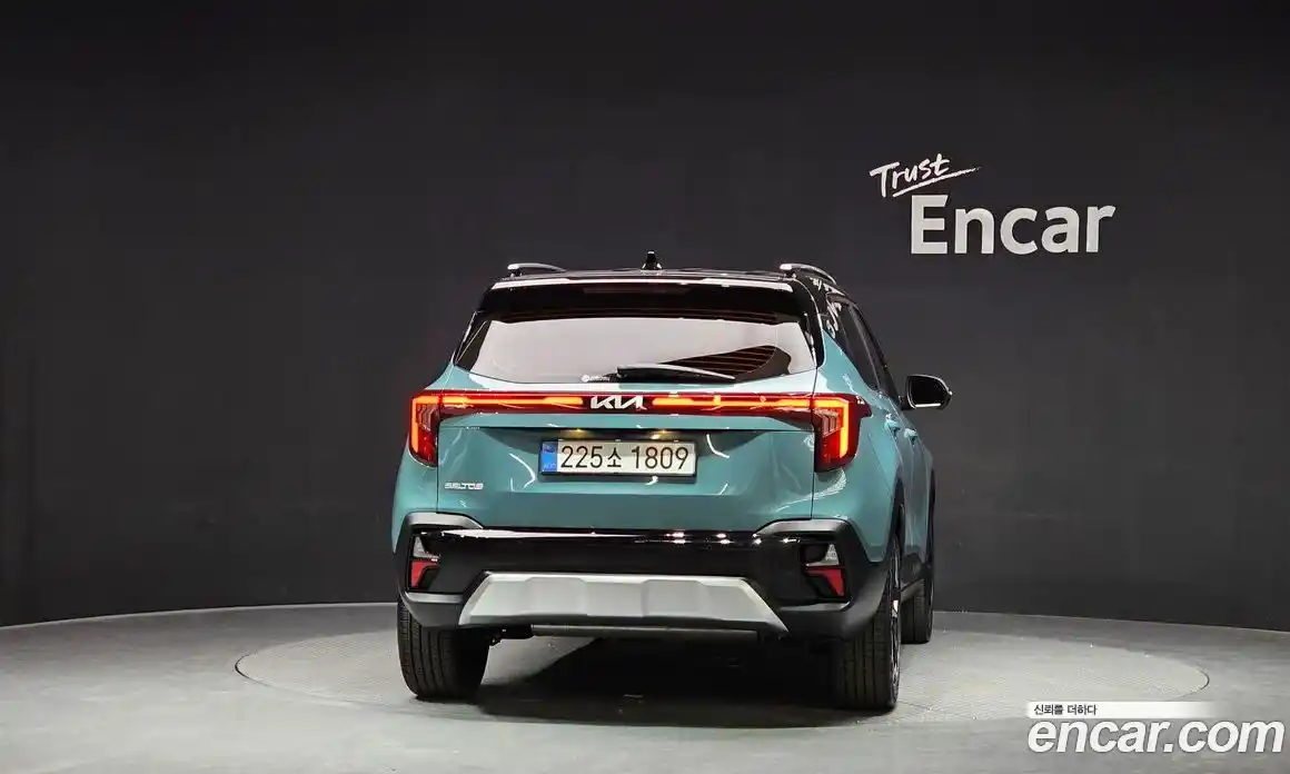 Kia Seltos 2025 1.6 Автомат в Москве № 1009067, фото 4