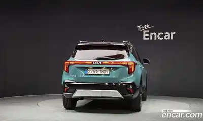 Kia Seltos 2025 1.6 Автомат в Москве № 1009067, миниатюра 4